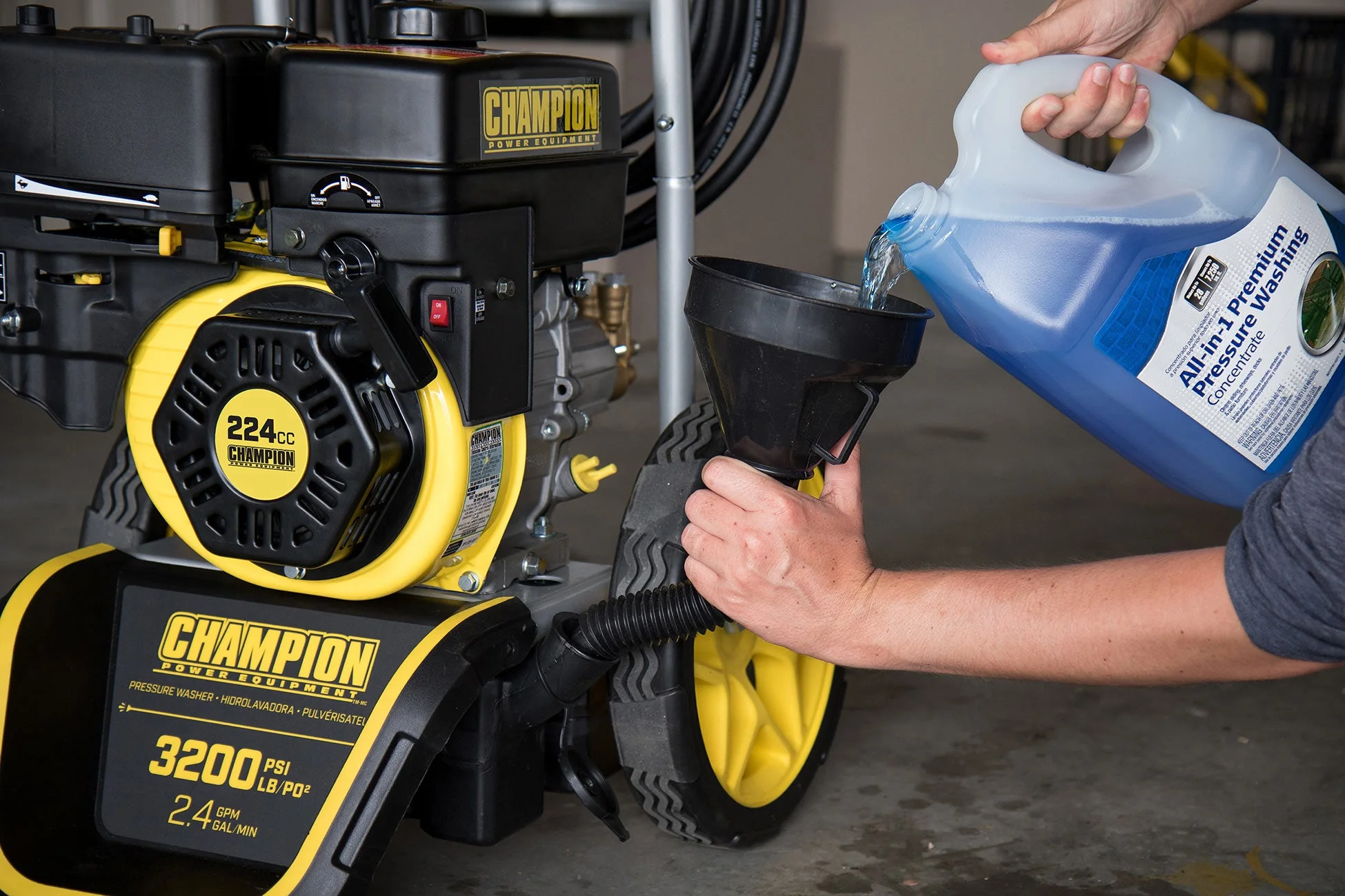 Champion Petrol Pressure Washer 220 Bar (3200 PSI) 9.0 LPM - Image 8